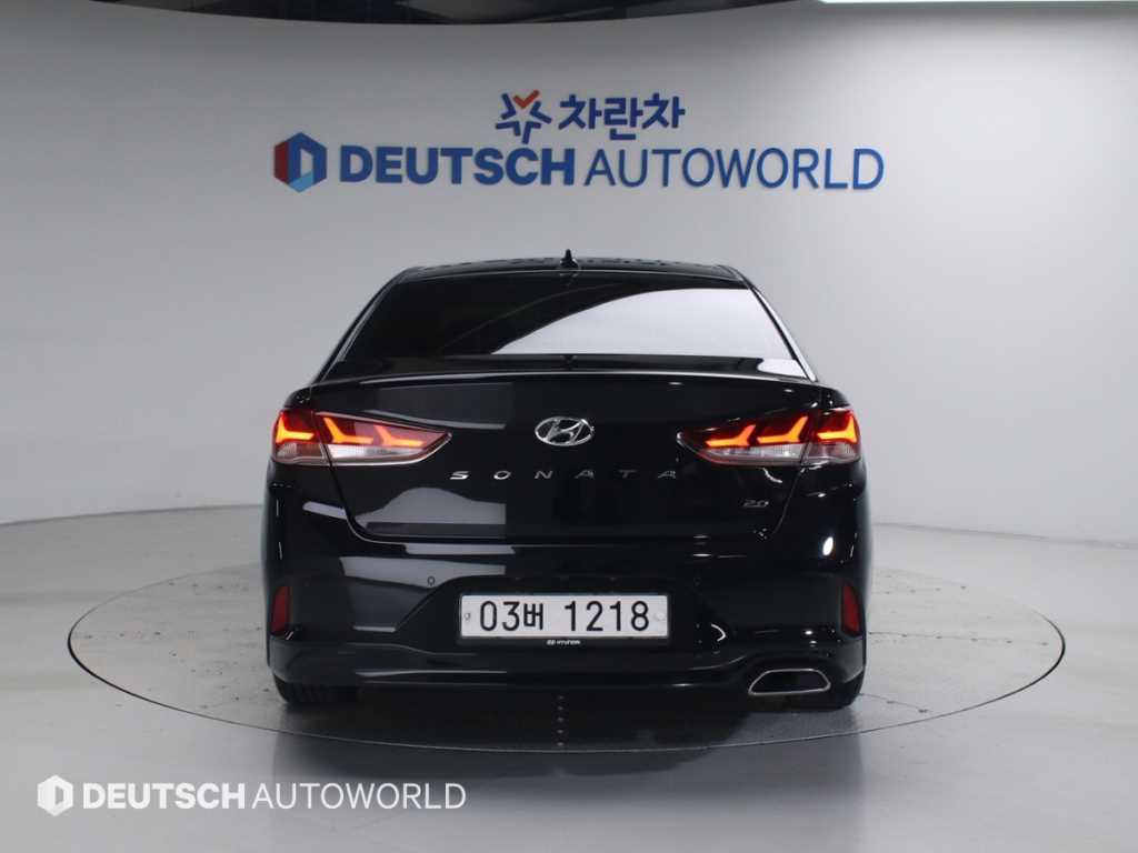 HYUNDAI Sonata - Vista 4