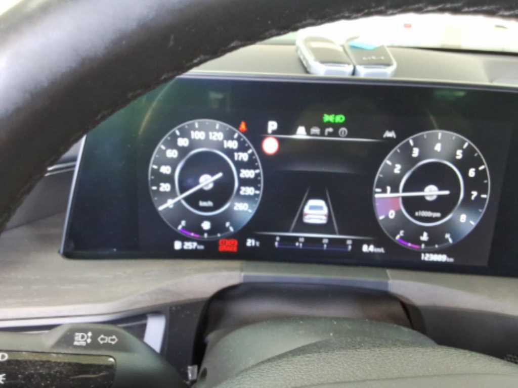 KIA K8 - Vista 7