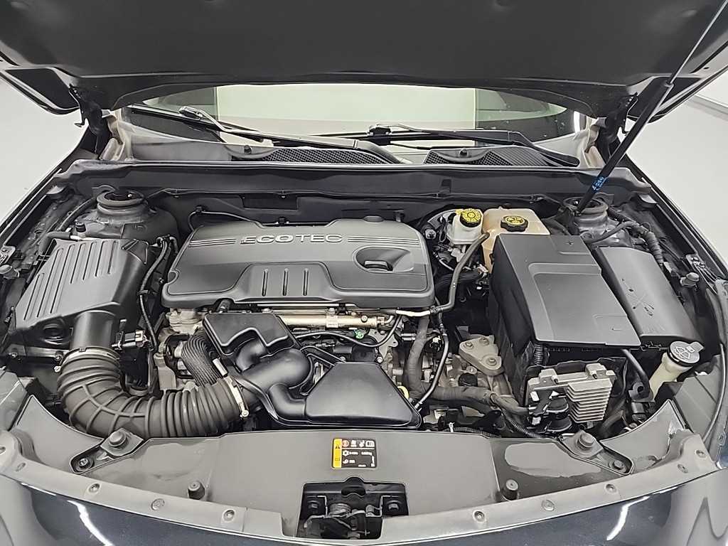 Chevrolet Malibu - Vista 5