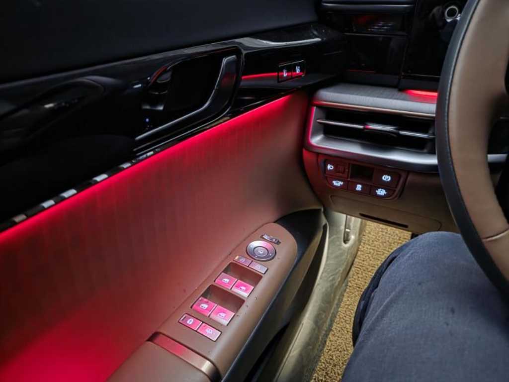 HYUNDAI Grandeur - Vista 8