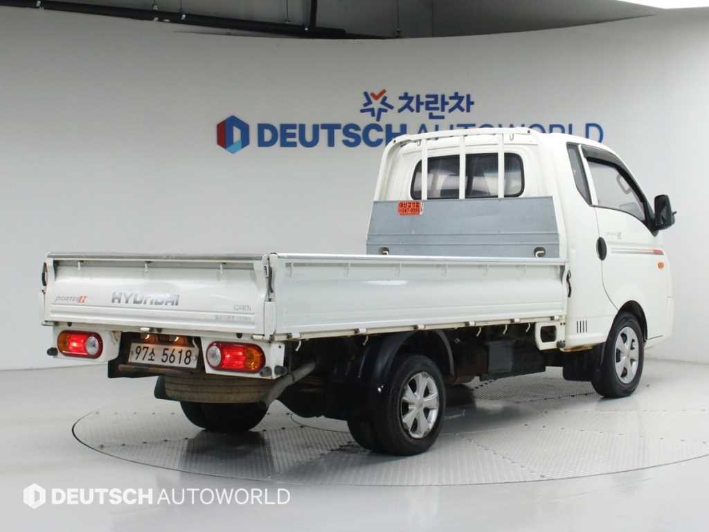Small Truck Cargo (small) - Vista 2