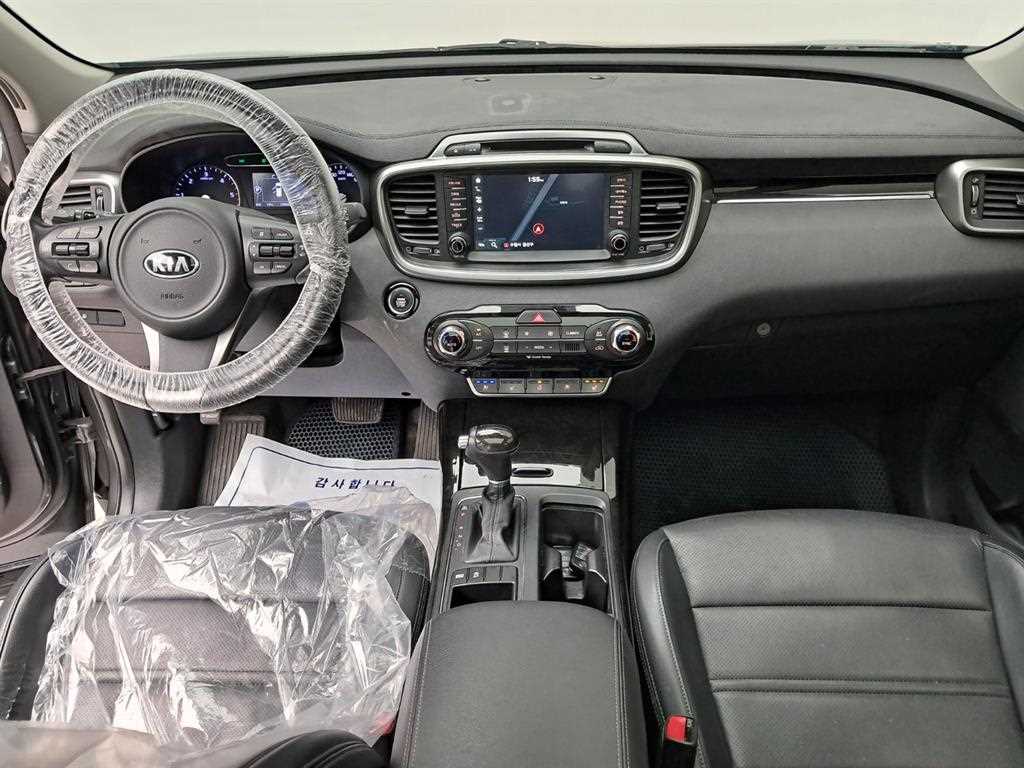 KIA Sorento - Vista 6