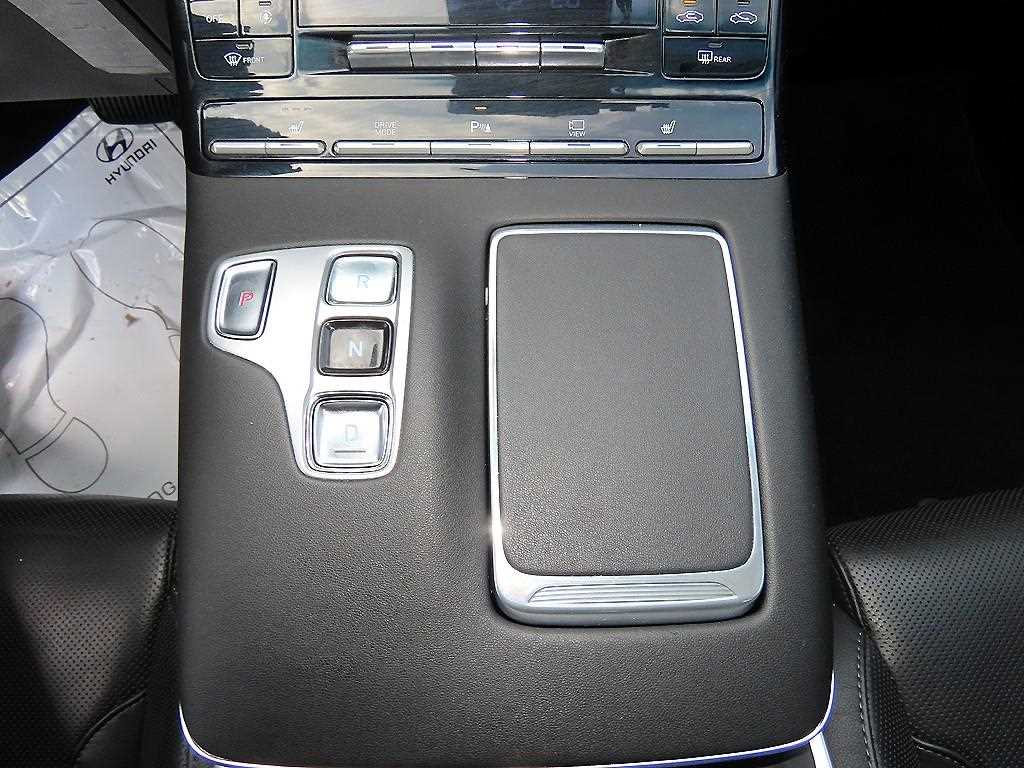 HYUNDAI Grandeur - Vista 10