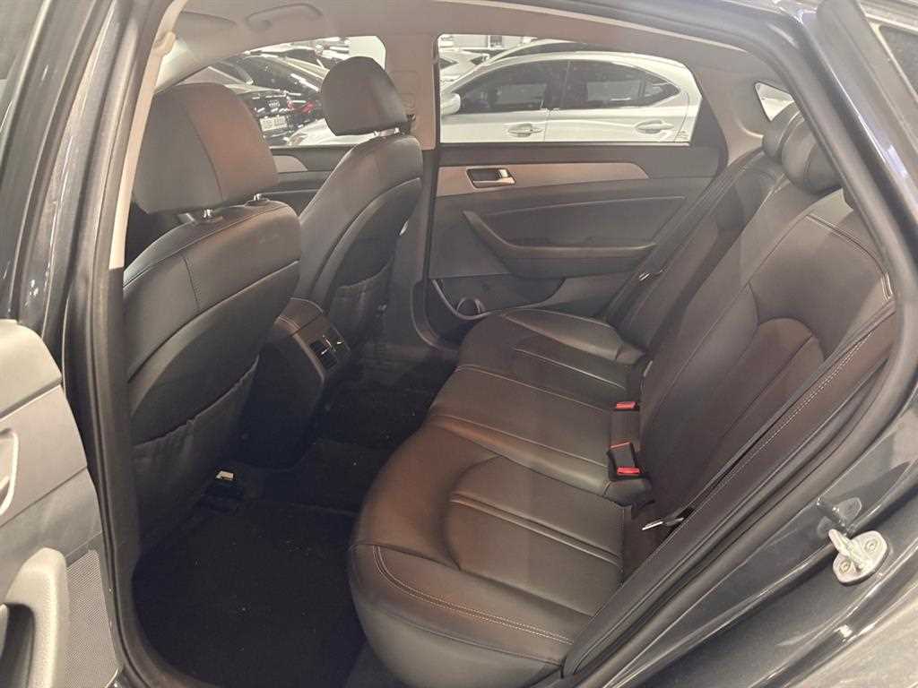 HYUNDAI Sonata - Vista 8