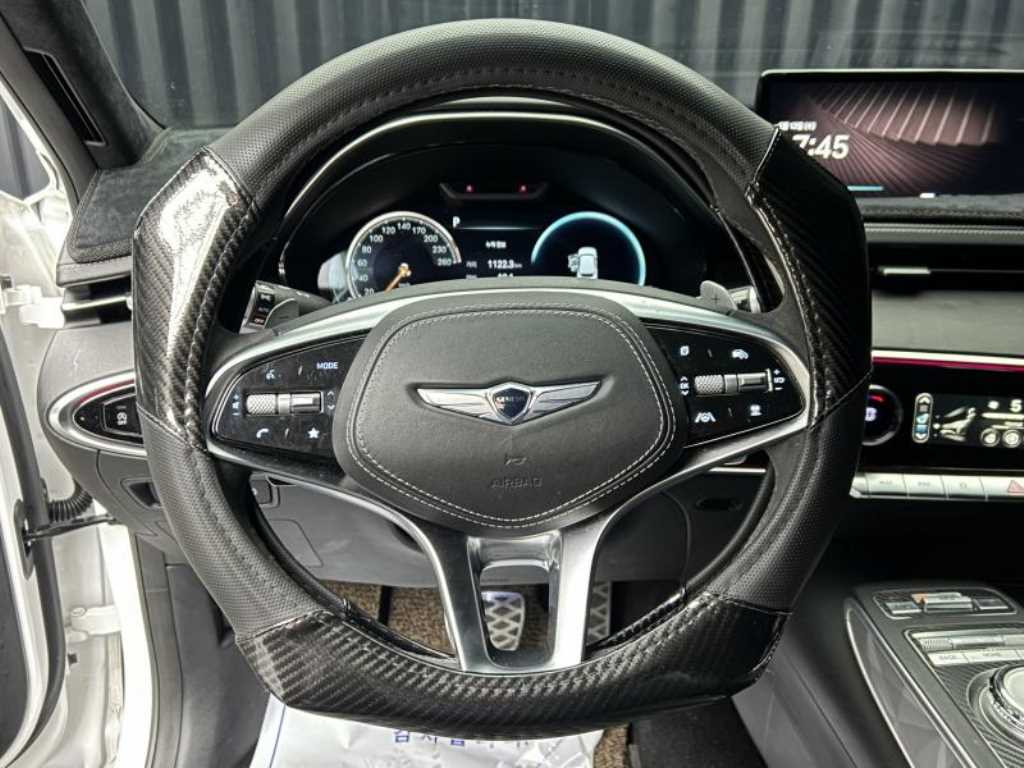 Genesis GV70 - Vista 9