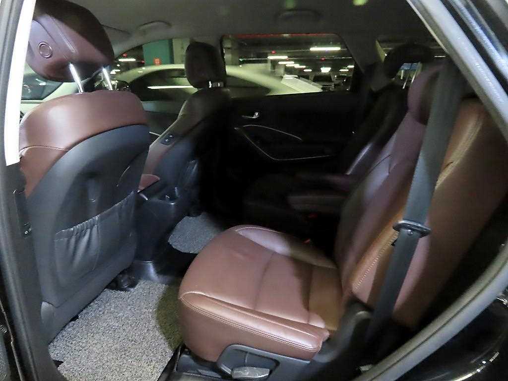 HYUNDAI Maxcruz - Vista 7