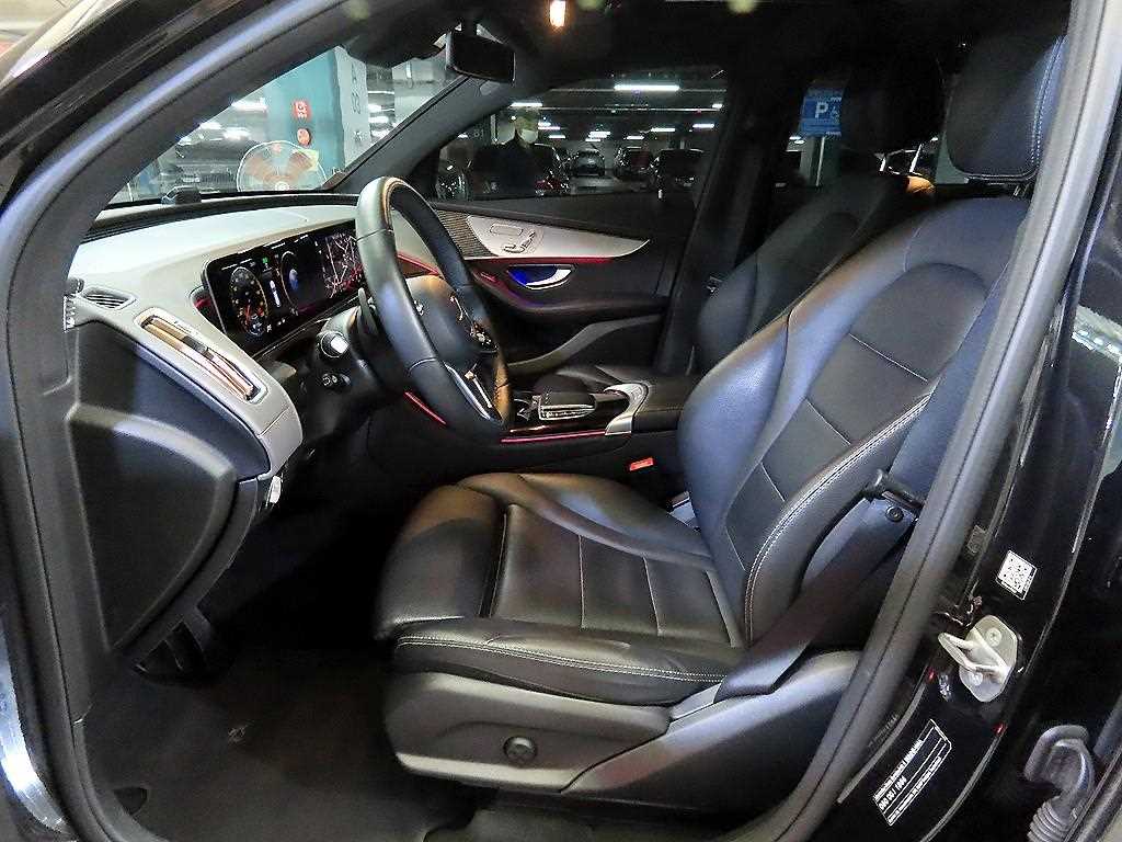 Mercedes Benz EQC - Vista 6