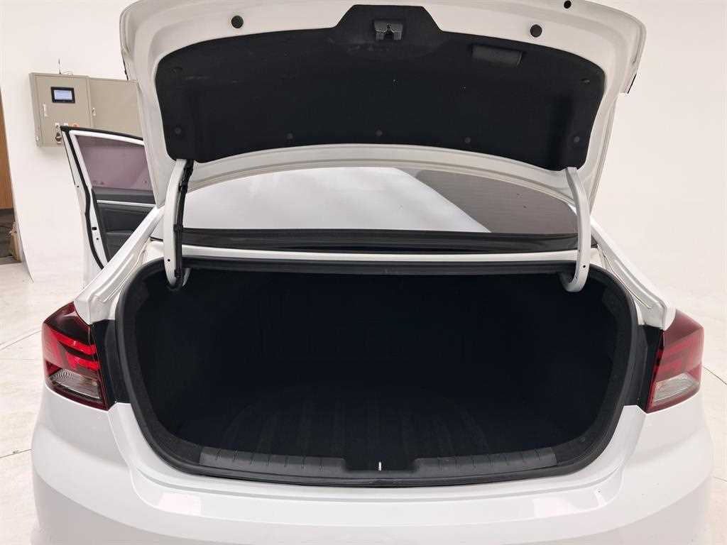 HYUNDAI Avante 2019 Blanco - Importación desde Corea - HF Imports Iquique - Foto 17