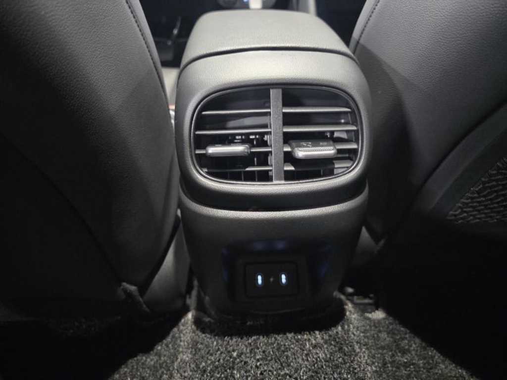 HYUNDAI Avante - Vista 12