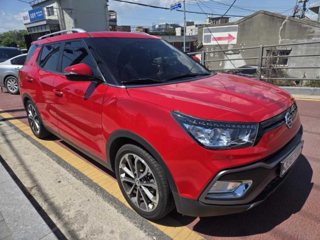 Ssangyong Tivoli - Vista 3