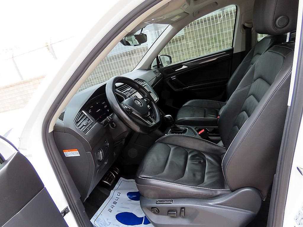 Volkswagen Tiguan - Vista 5