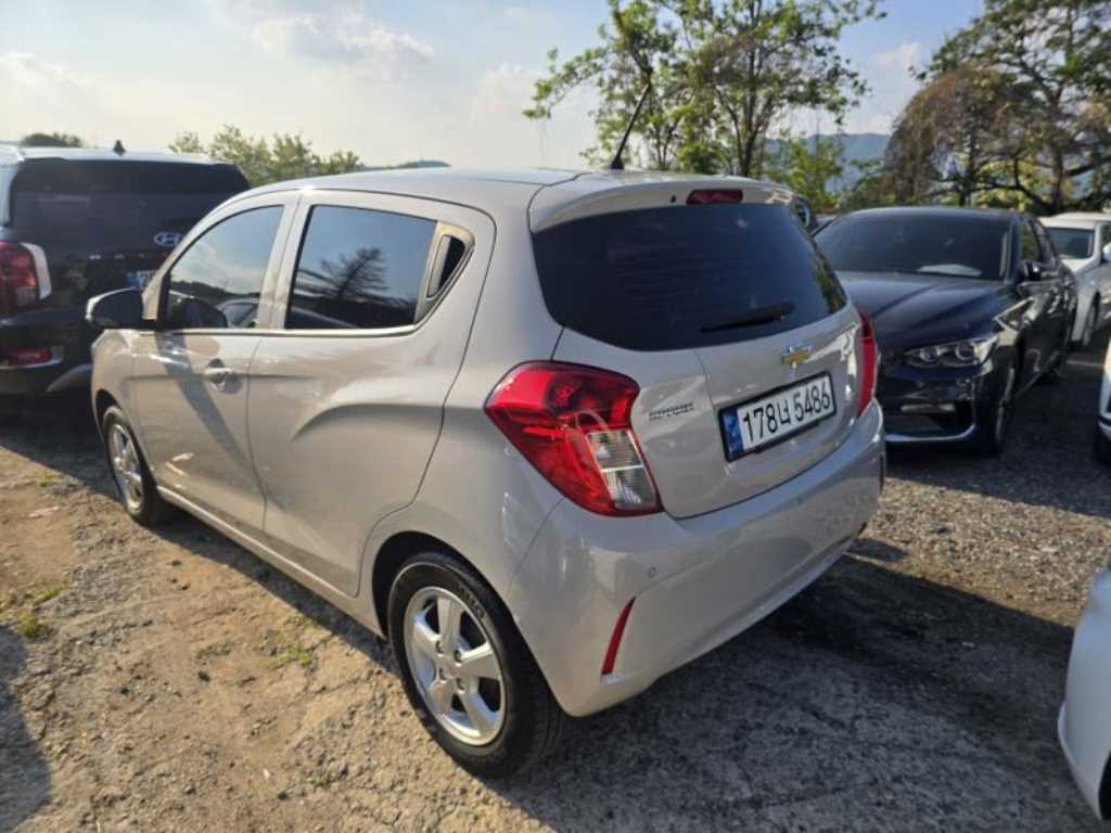 Chevrolet Spark - Vista 6
