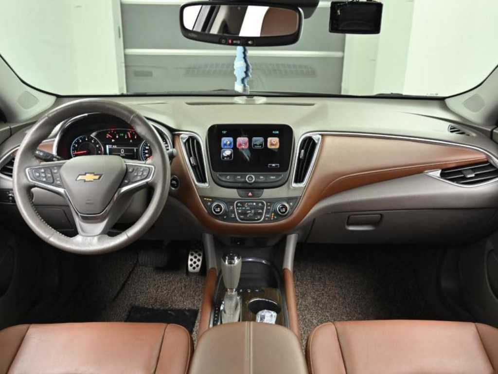 Chevrolet Malibu - Vista 7