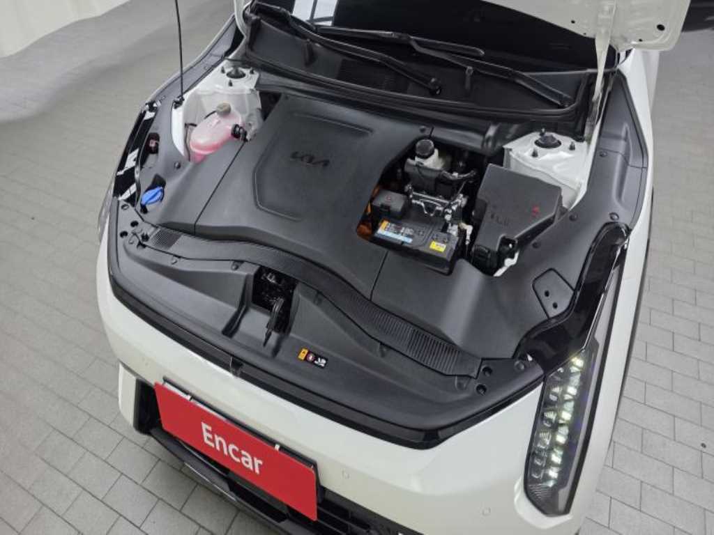 KIA EV4 - Vista 6