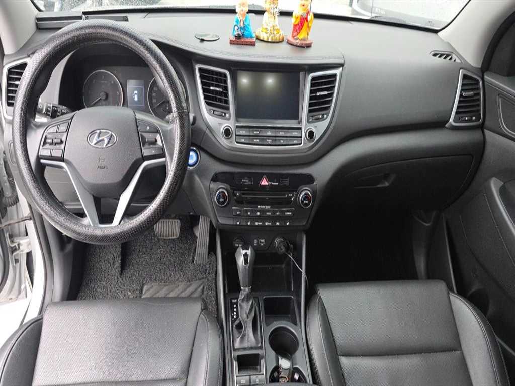 HYUNDAI Tucson - Vista 4