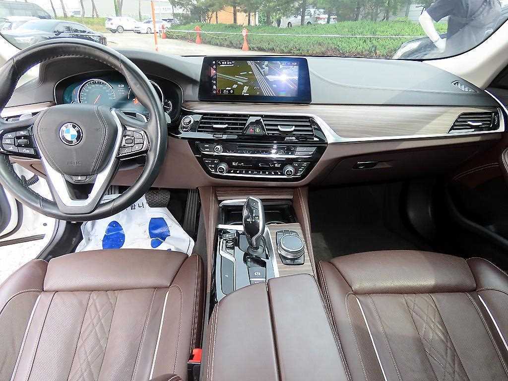 BMW 5 Series - Vista 7