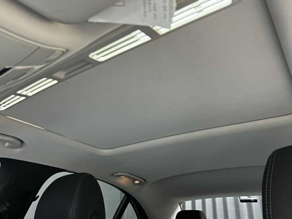 Mercedes Benz E class - Vista 12