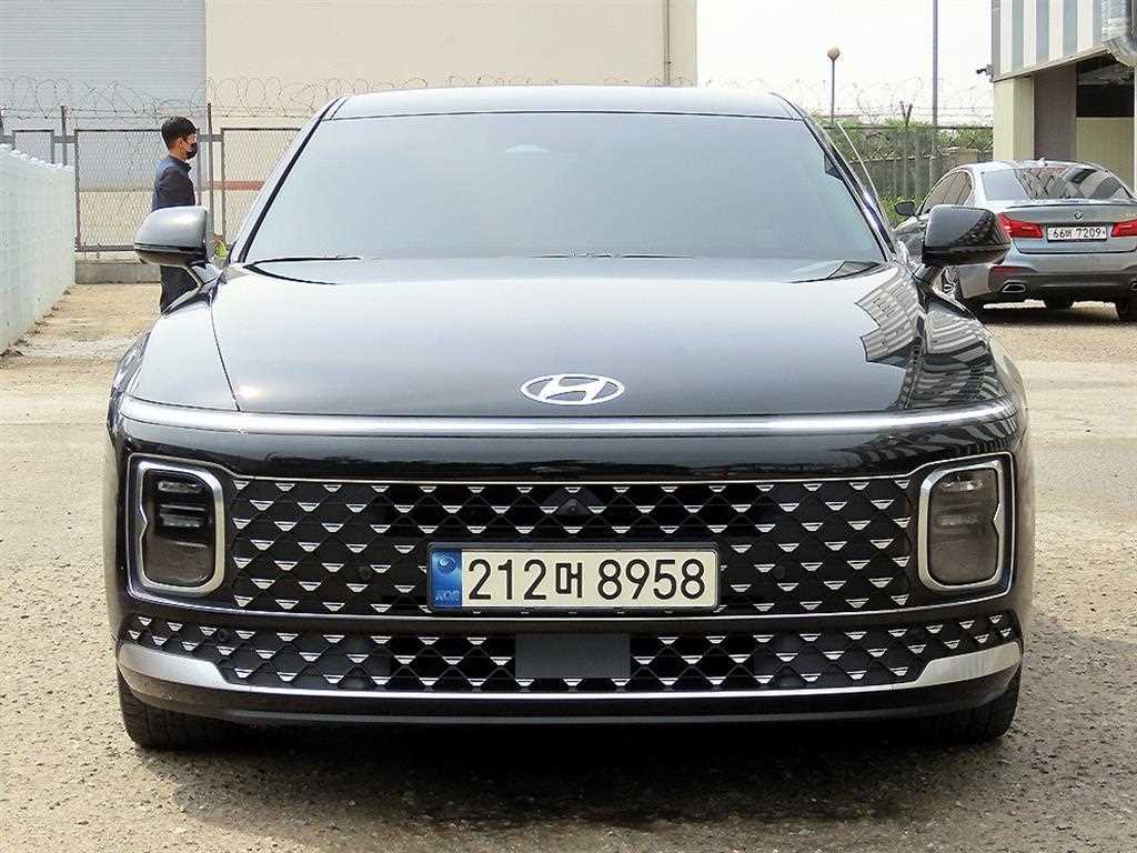 HYUNDAI Grandeur - Vista 2