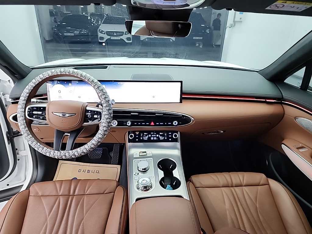 Genesis GV70 - Vista 7