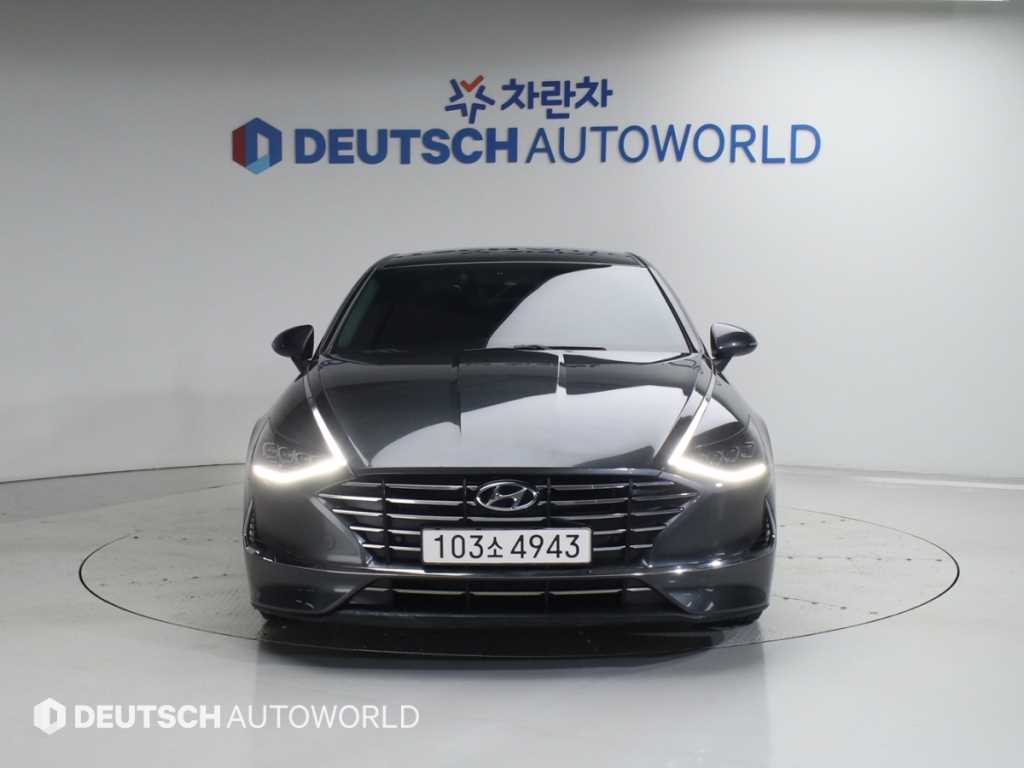 HYUNDAI Sonata - Vista 2