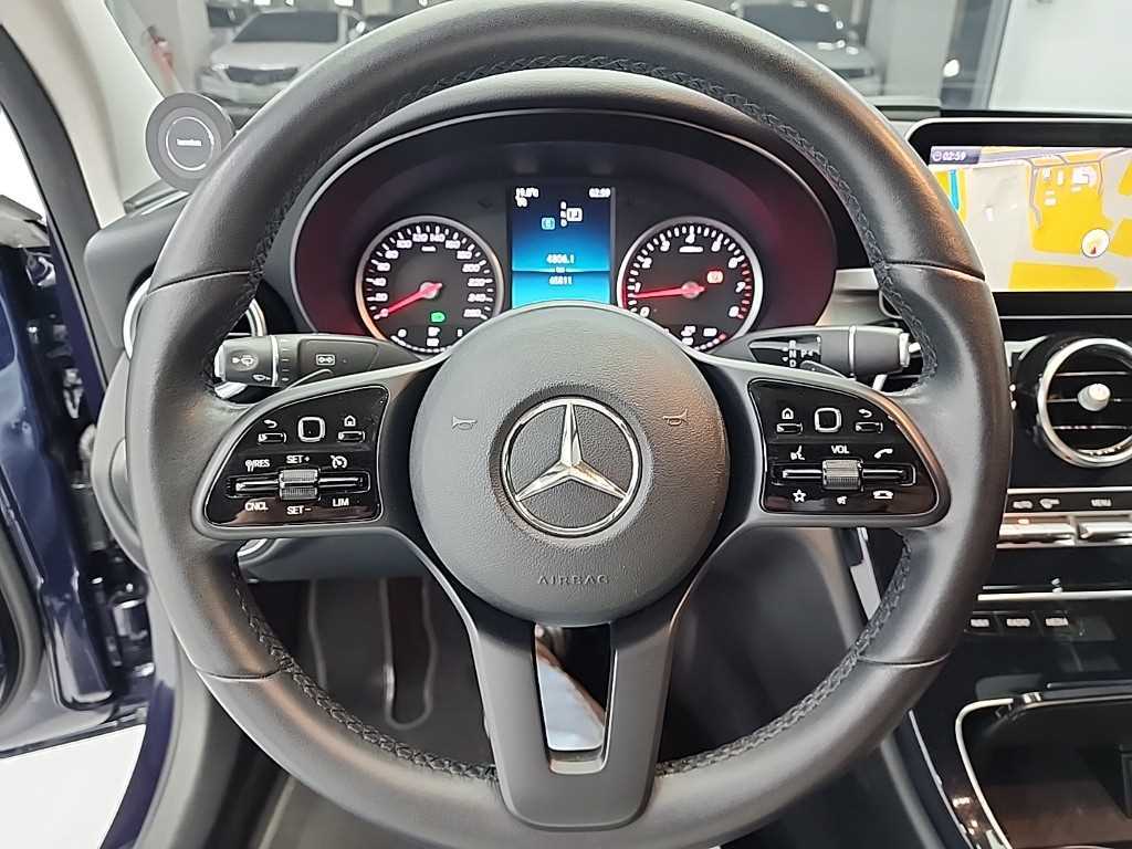 Mercedes Benz C Class - Vista 9