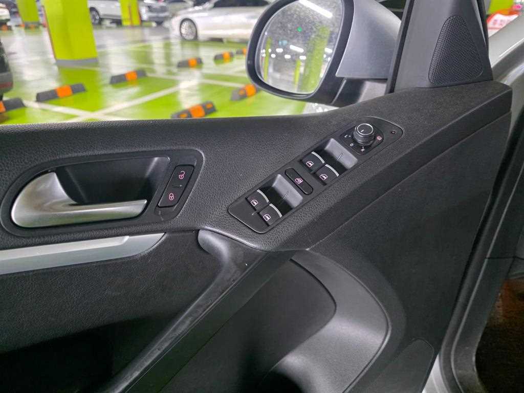 Volkswagen Tiguan - Vista 6