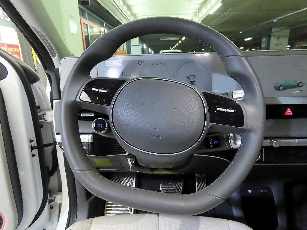 HYUNDAI Ioniq 5 - Vista 8