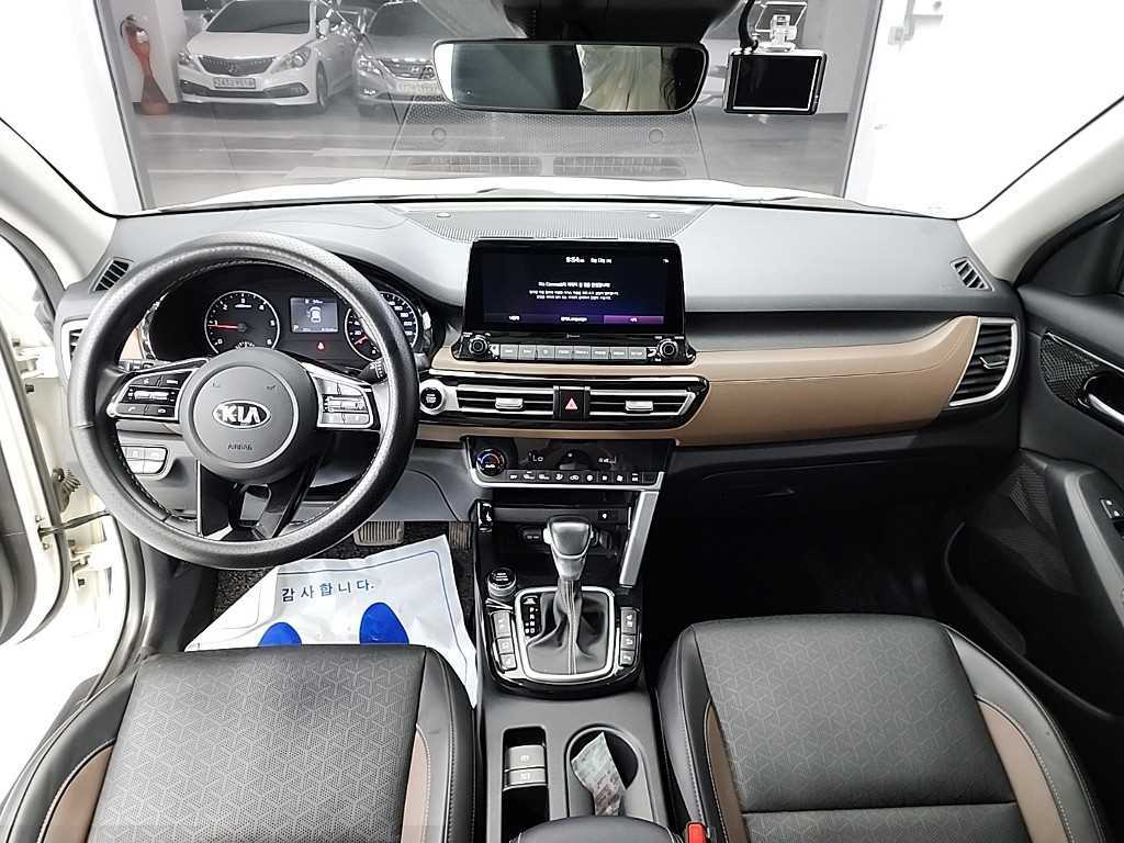 KIA Seltos - Vista 7