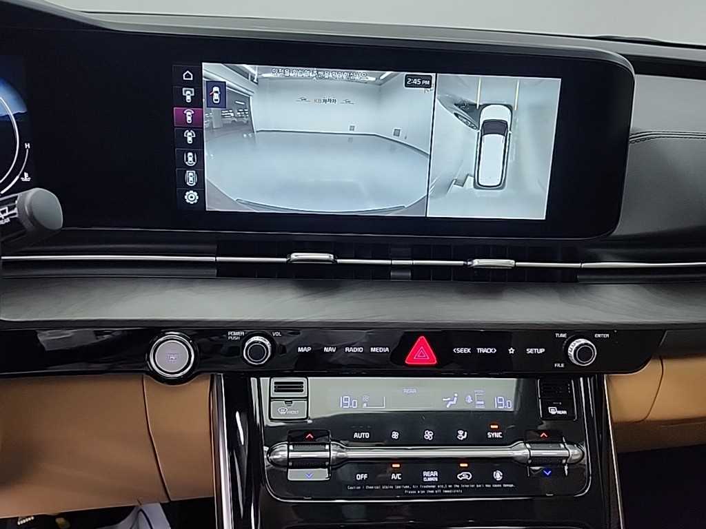 KIA Carnival - Vista 10