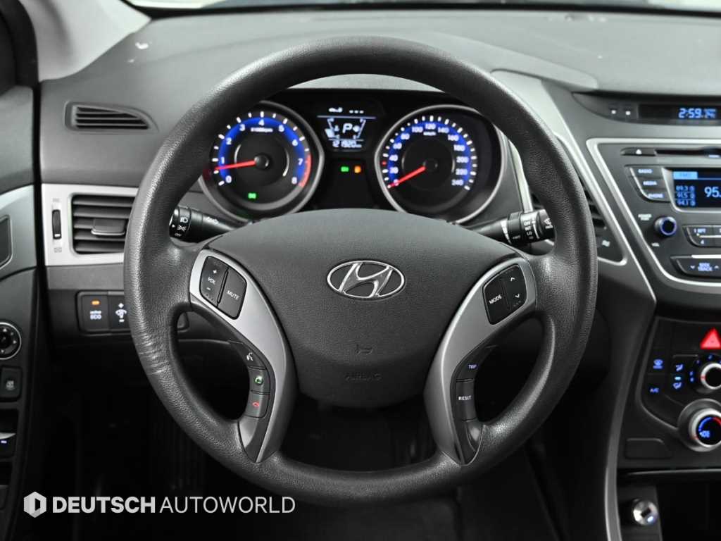 HYUNDAI Avante 2016 Plateado - Importación desde Corea - HF Imports Iquique - Foto 13