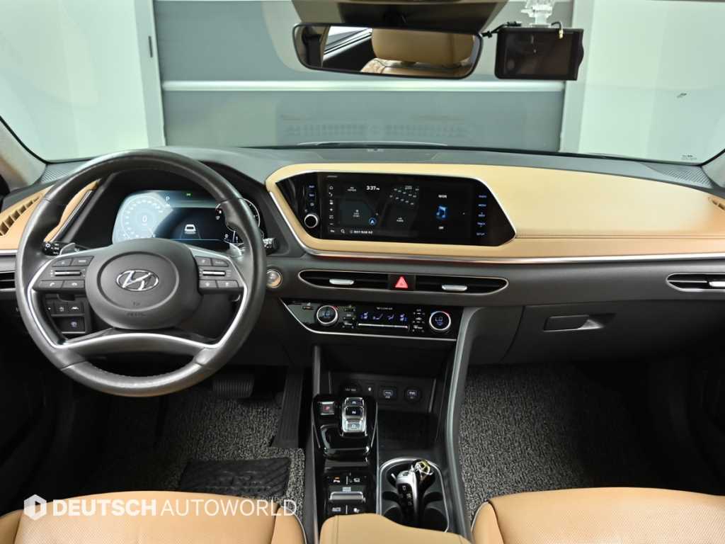 HYUNDAI Sonata - Vista 11