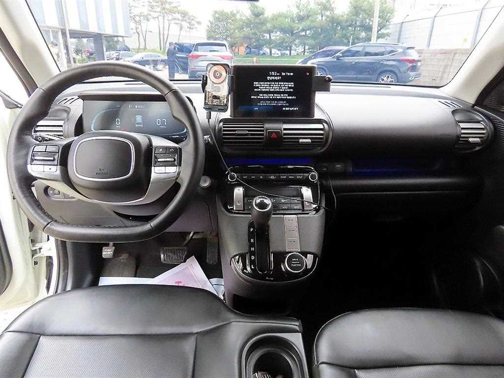 HYUNDAI Casper - Vista 7