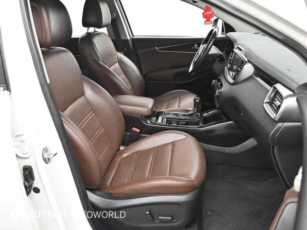 KIA Sorento - Vista 10