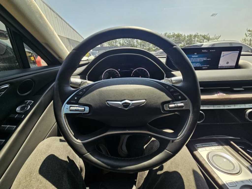 Genesis G80 - Vista 7