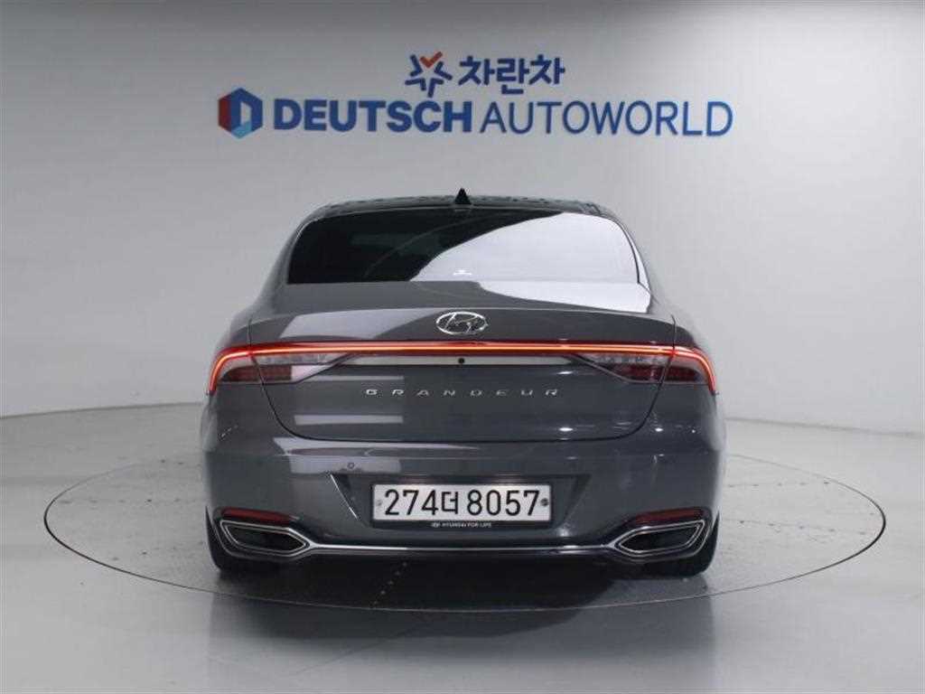 HYUNDAI Grandeur - Vista 4