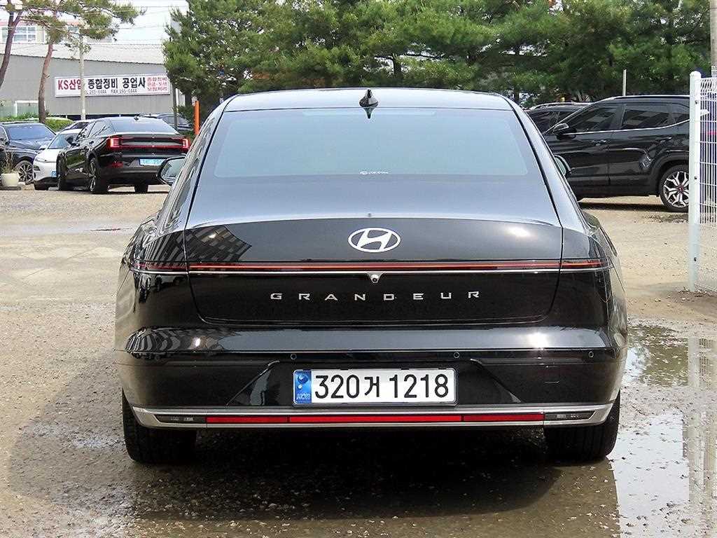 HYUNDAI Grandeur - Vista 4