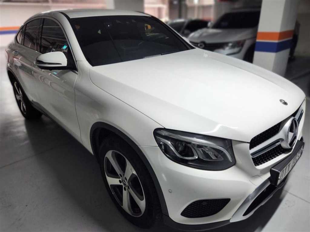 Mercedes Benz GLC Class - Vista 2