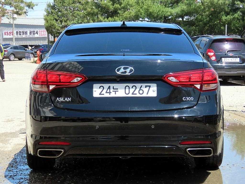 HYUNDAI Aslan - Vista 4