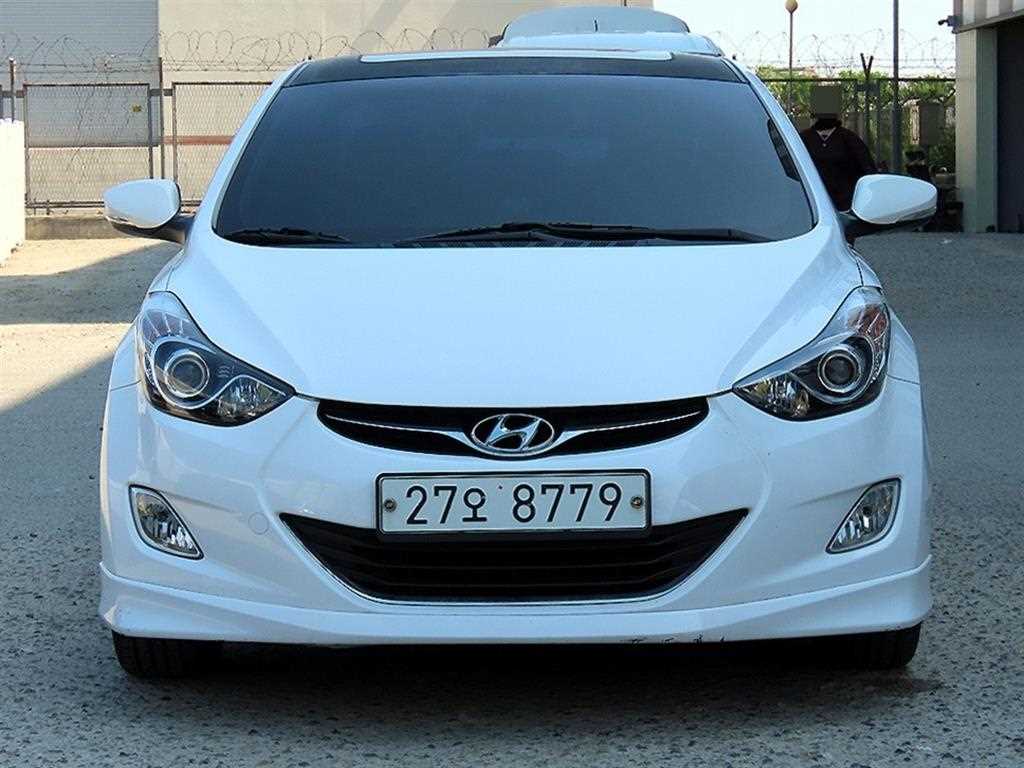 HYUNDAI Avante 2014 Blanco - Importación desde Corea - HF Imports Iquique - Foto 1