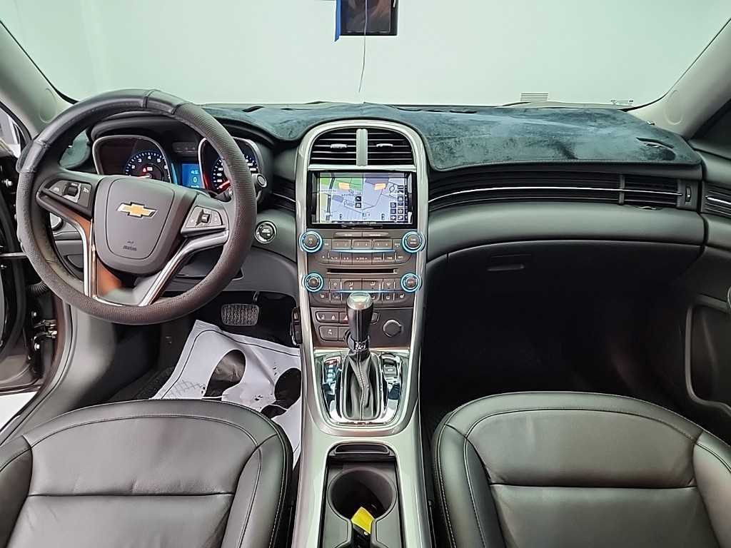 Chevrolet Malibu - Vista 7