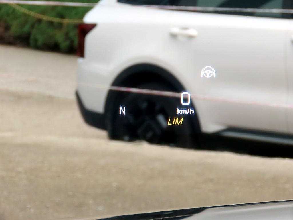 Mercedes Benz CLS Class - Vista 10