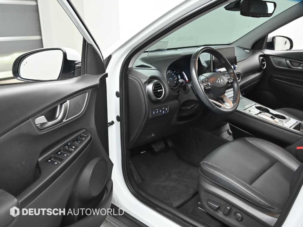 HYUNDAI Kona - Vista 11