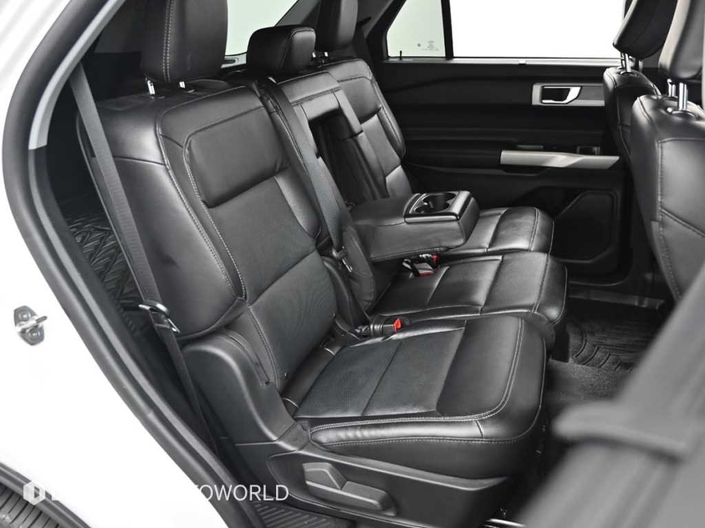 Ford Explorer - Vista 12