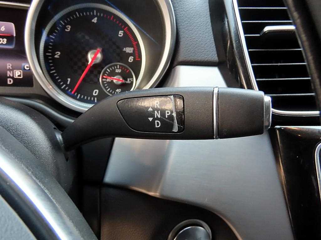 Mercedes Benz GLE Class - Vista 10