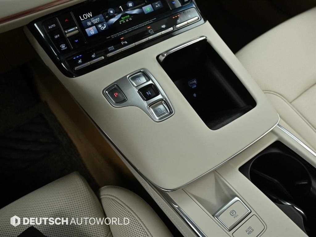 HYUNDAI Grandeur - Vista 9