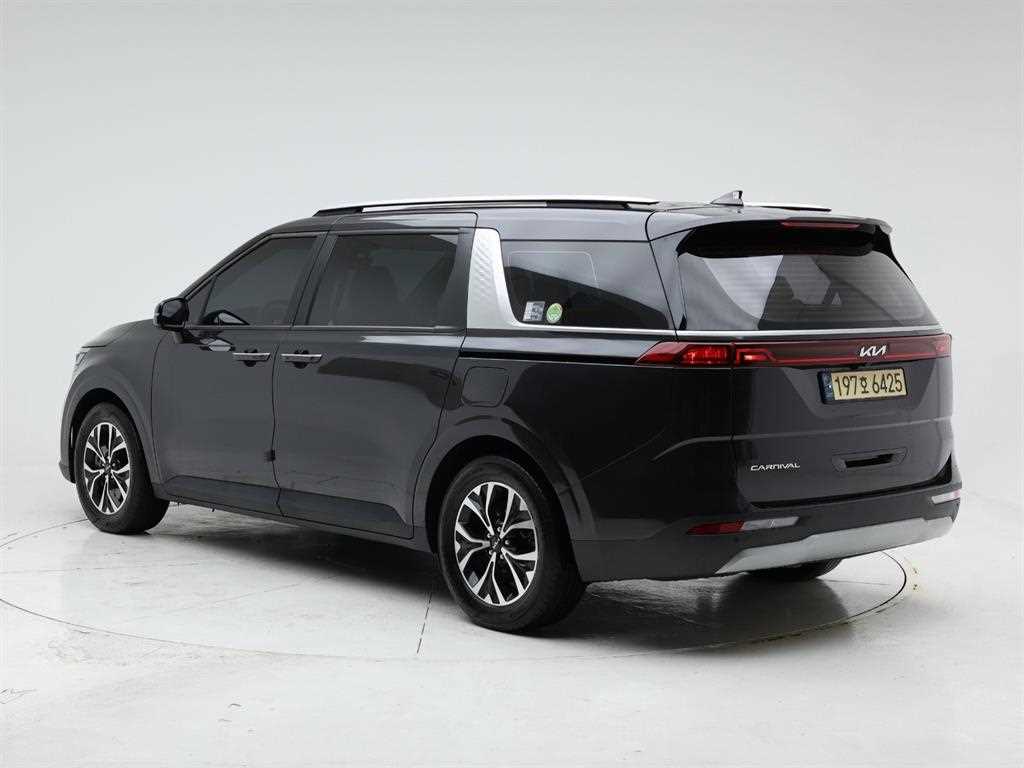 KIA Carnival - Vista 4