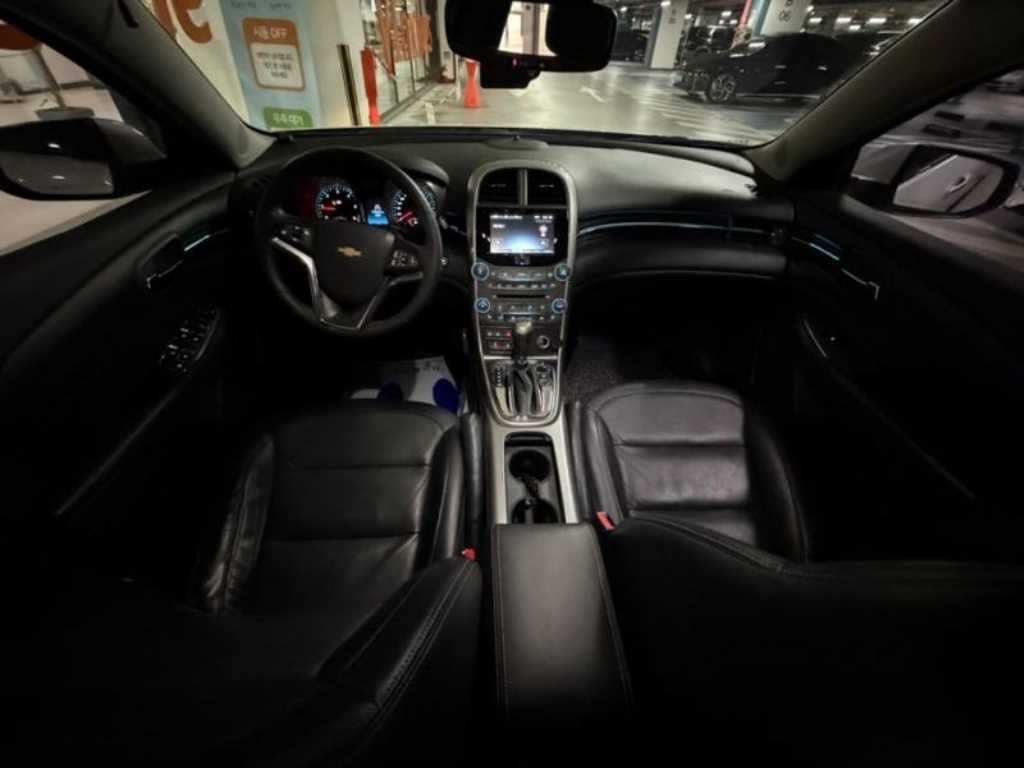 Chevrolet Malibu - Vista 7