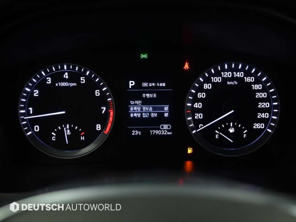 HYUNDAI Sonata - Vista 8