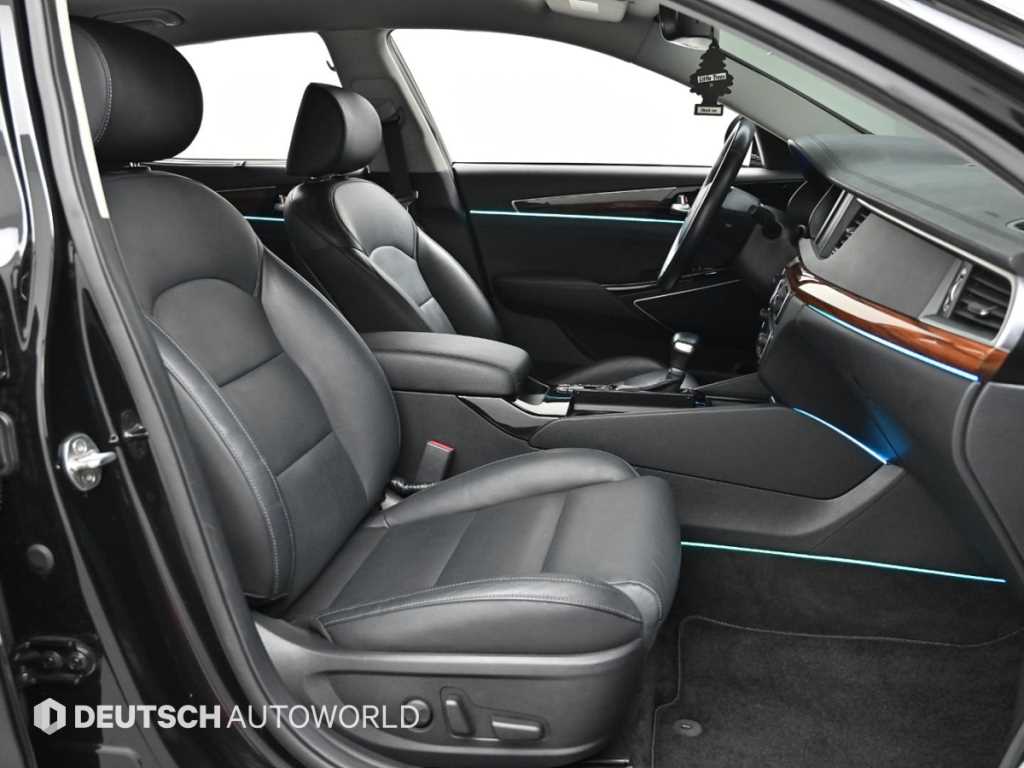 KIA K7 - Vista 10
