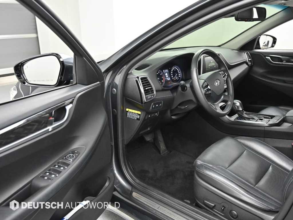 HYUNDAI Grandeur - Vista 11